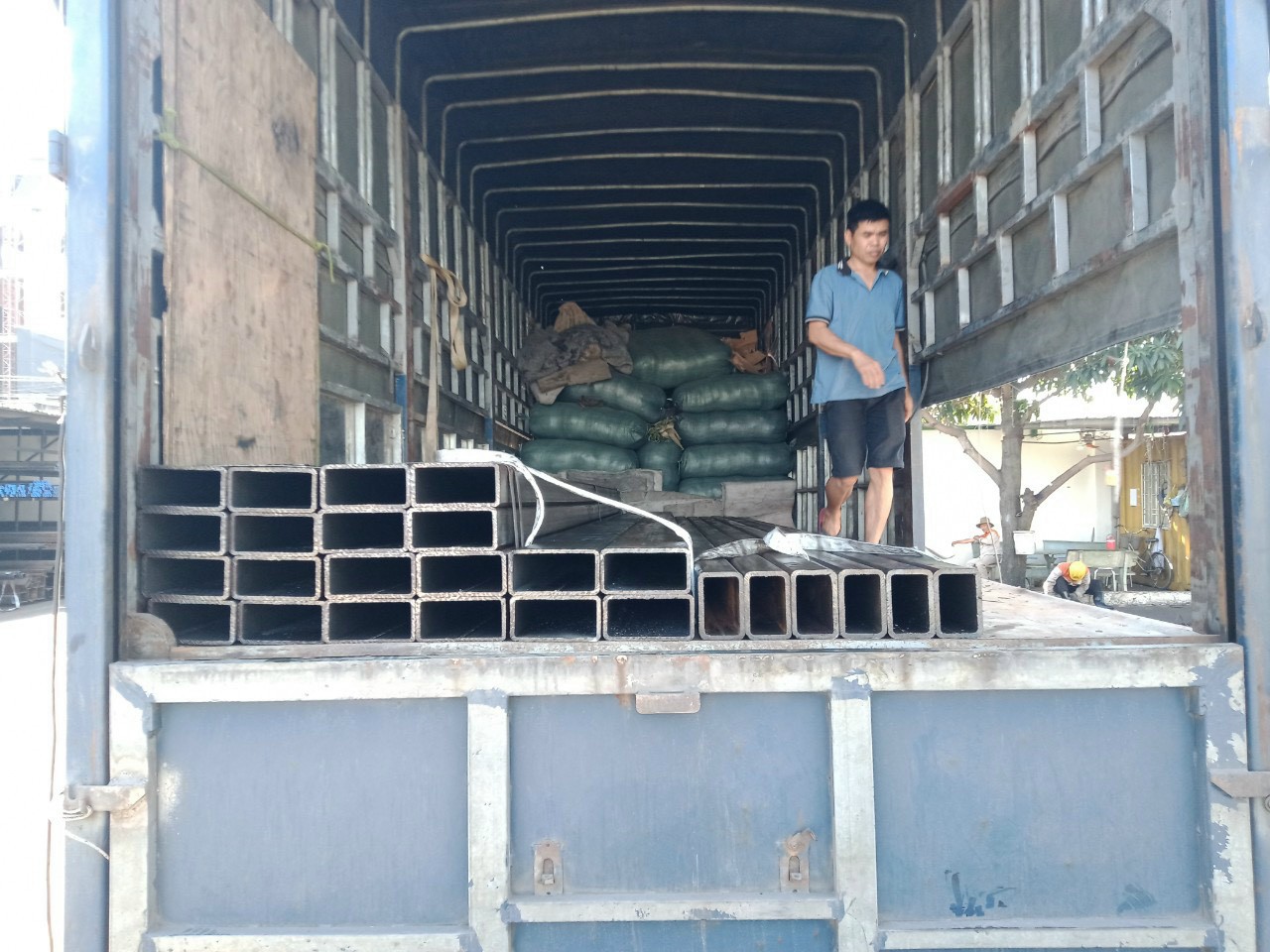 THÉP HỘP 160X200X4MM, THÉP HỘP CHỮ NHẬT 160X200X4LI