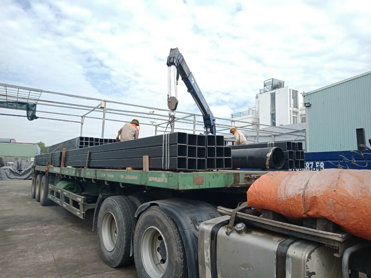 THÉP HỘP 75X150X3,5MM, THÉP HỘP CHỮ NHẬT 75X150X3,5LI