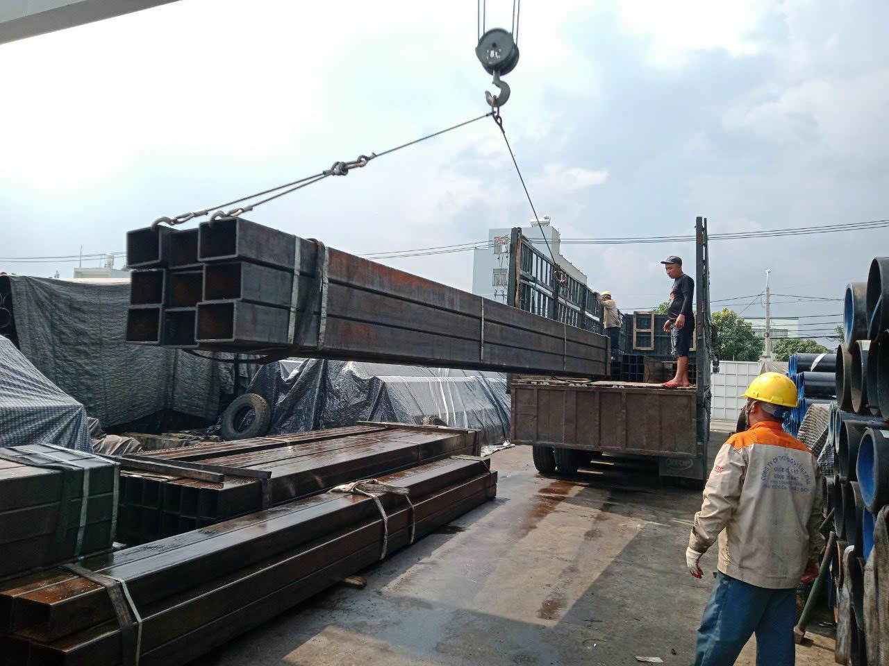 THÉP HỘP 50X100X1,8MM, THÉP HỘP CHỮ NHẬT 50X100X1,8LI